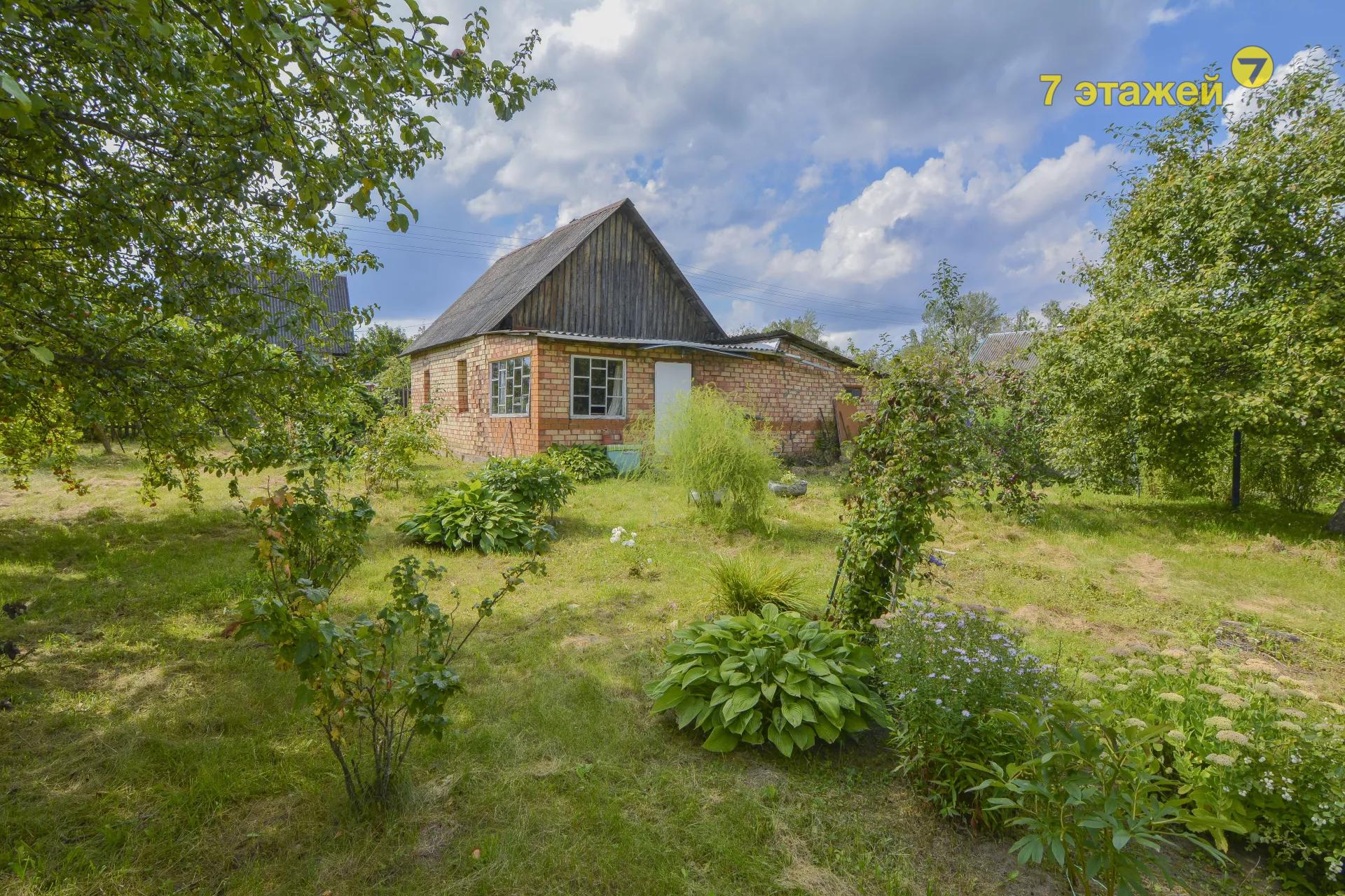 ���-����,