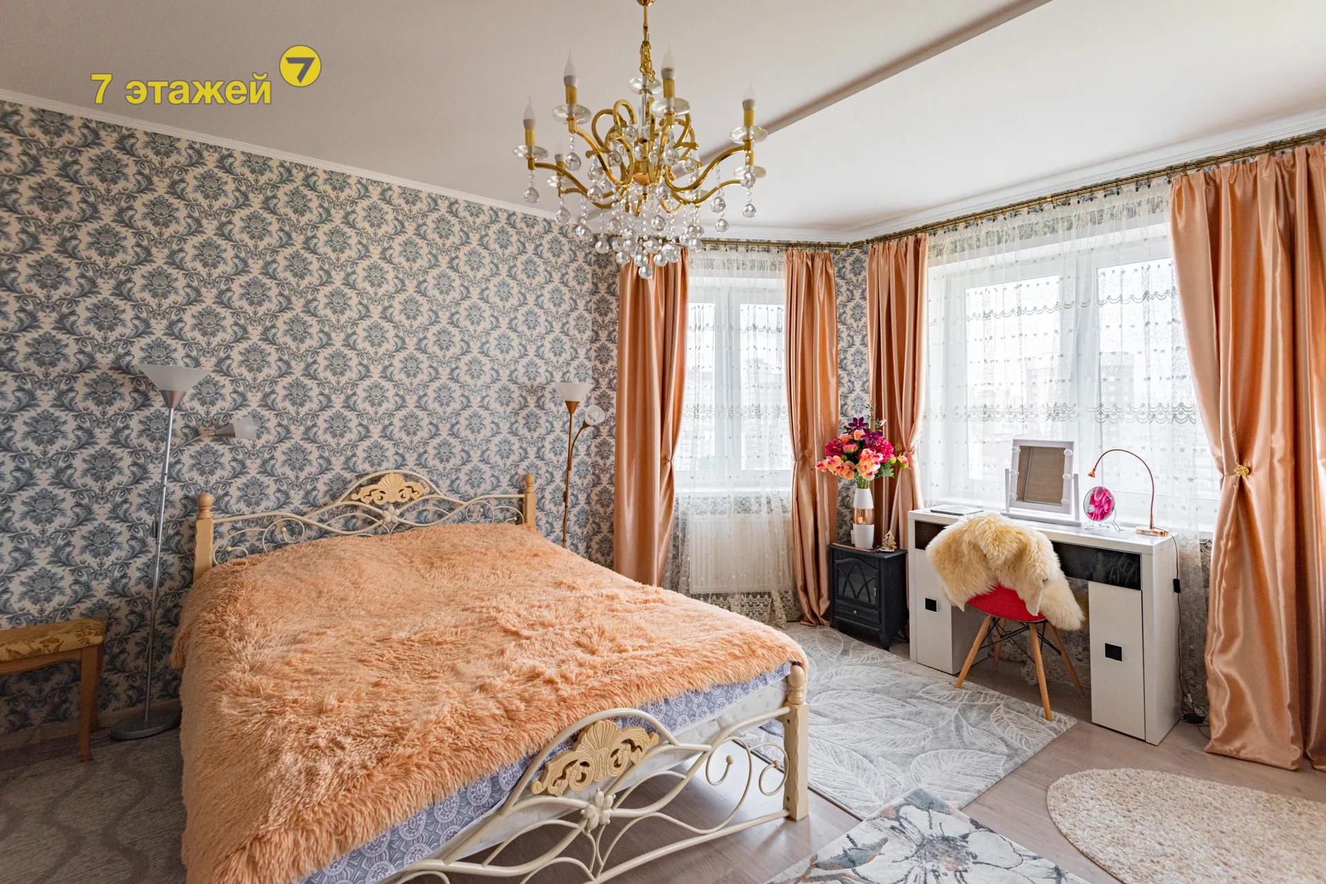  90.5м.кв., комнат 3, Минск (Яна Чечота ул., 28)
