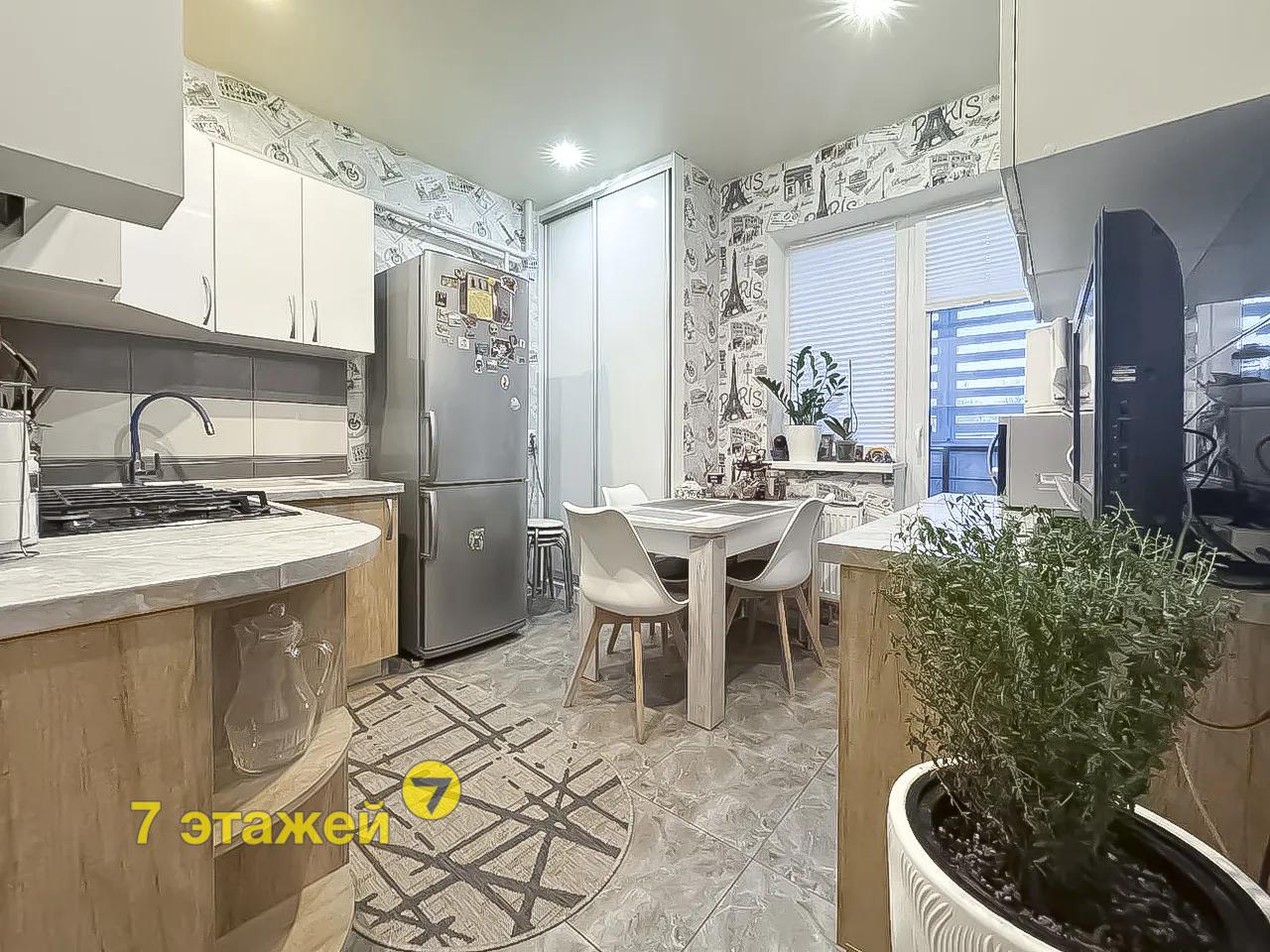 �������, �������� ��., �.7-�, 1-���. ��������, 2-����