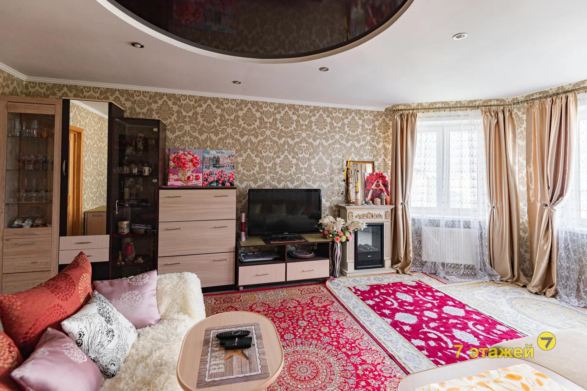  90.5м.кв., комнат 3, Минск (Яна Чечота ул., 28)