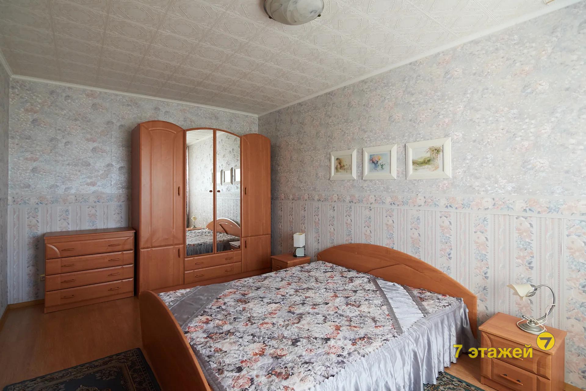  66.8м.кв., комнат 3, Минск (Калиновского ул., 54-3)