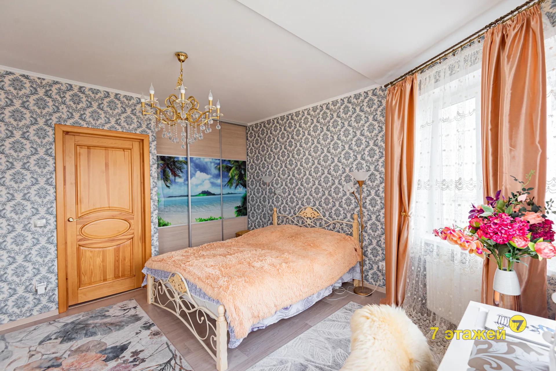  90.5м.кв., комнат 3, Минск (Яна Чечота ул., 28)