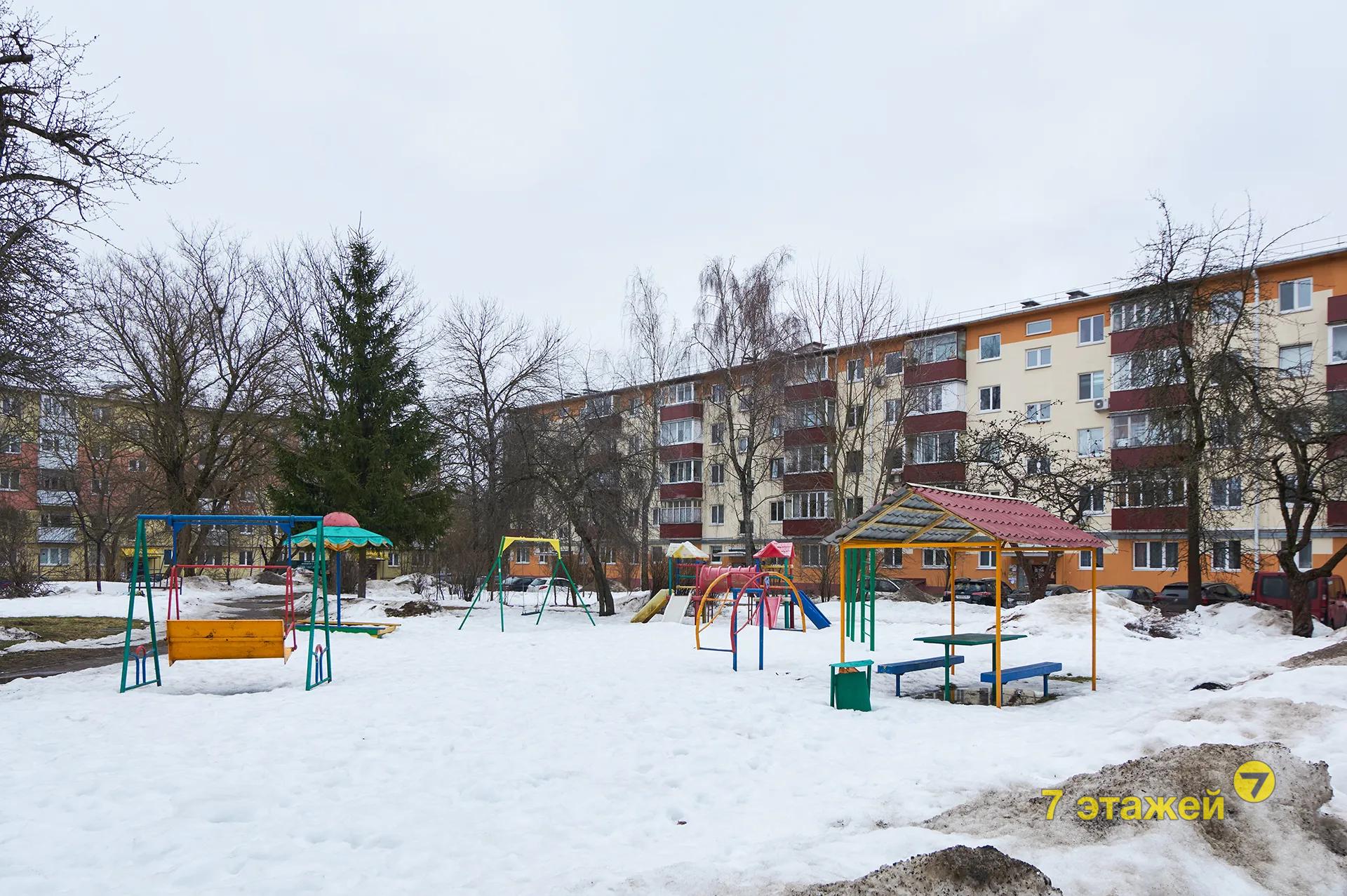 �����, �������� ��., �.15, 1-���. ��������, 4-����