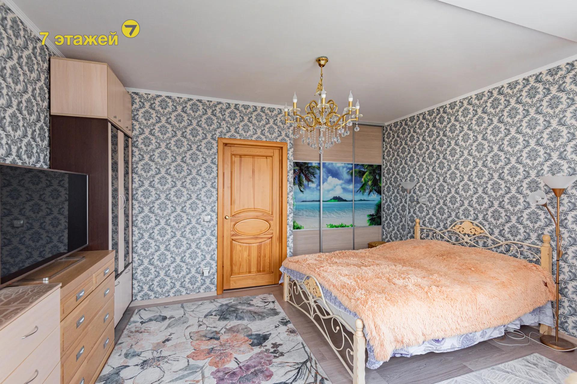  90.5м.кв., комнат 3, Минск (Яна Чечота ул., 28)
