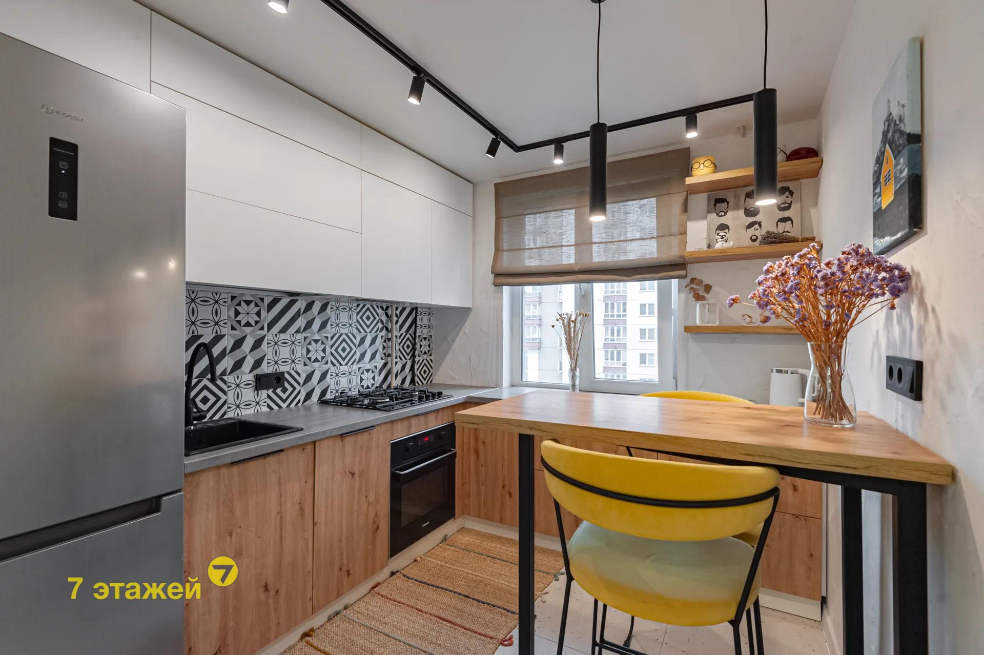 �����, ����������� ��., �.17-2, 1-���. ��������, 7-����