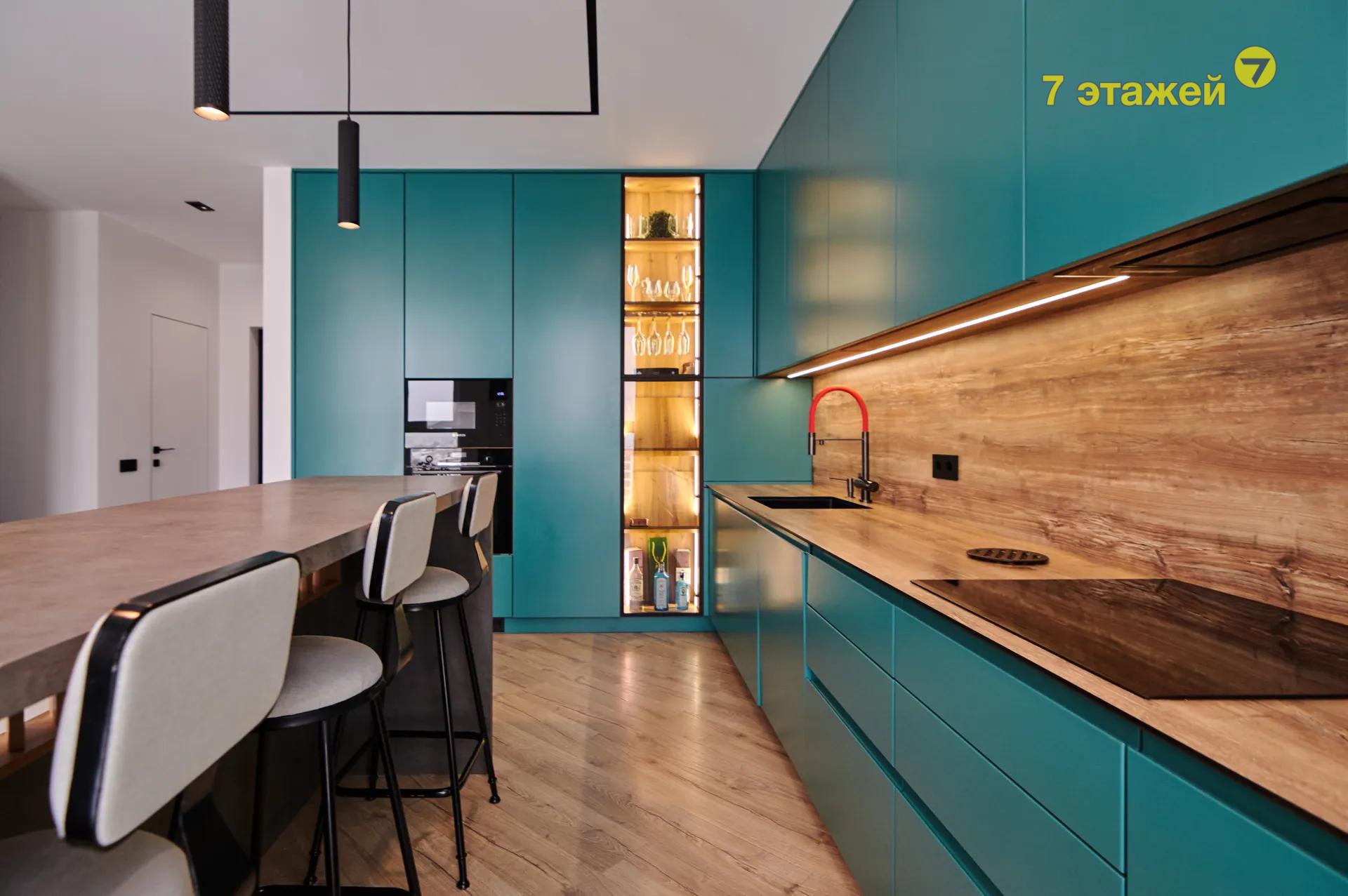 �����, ������ ����� ��., �.8, 3-���. ��������, 18-����